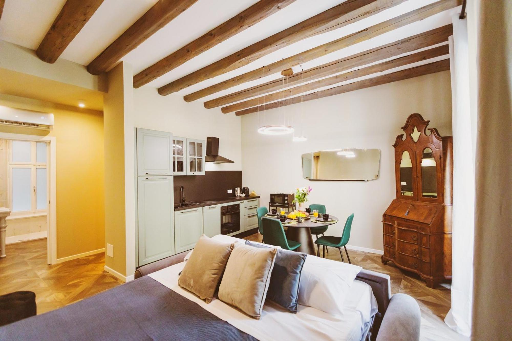 Chiara Home Udine Bagian luar foto